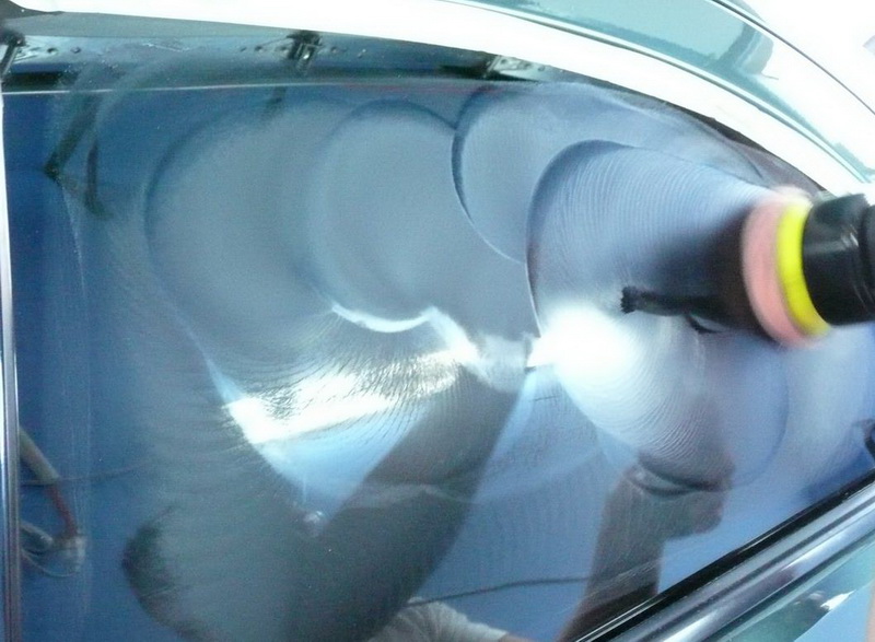 полировка стекла автомобиля Рено